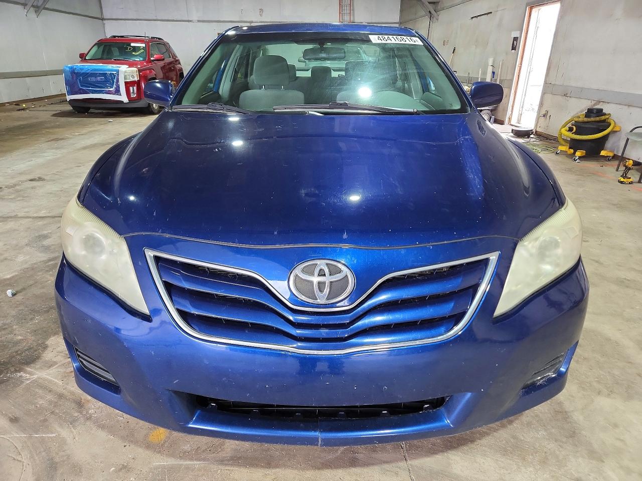 2010 TOYOTA CAMRY LE photo 13