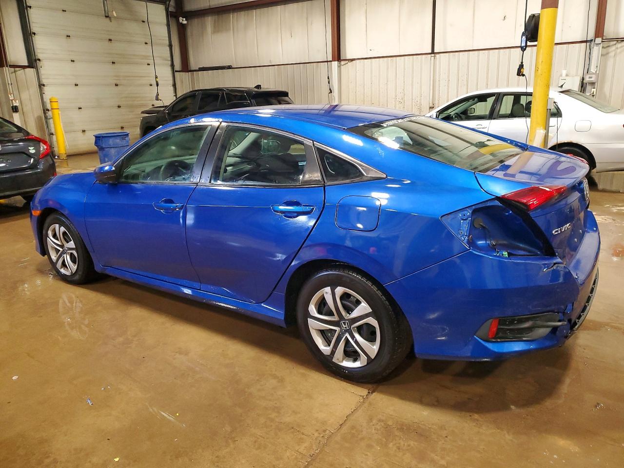 2017 HONDA CIVIC LX photo 4