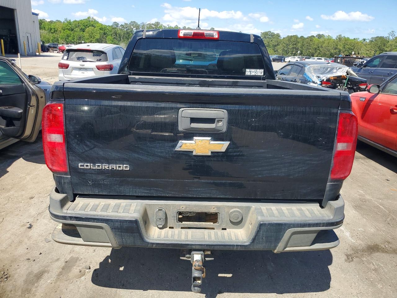 2019 CHEVROLET COLORADO photo 6