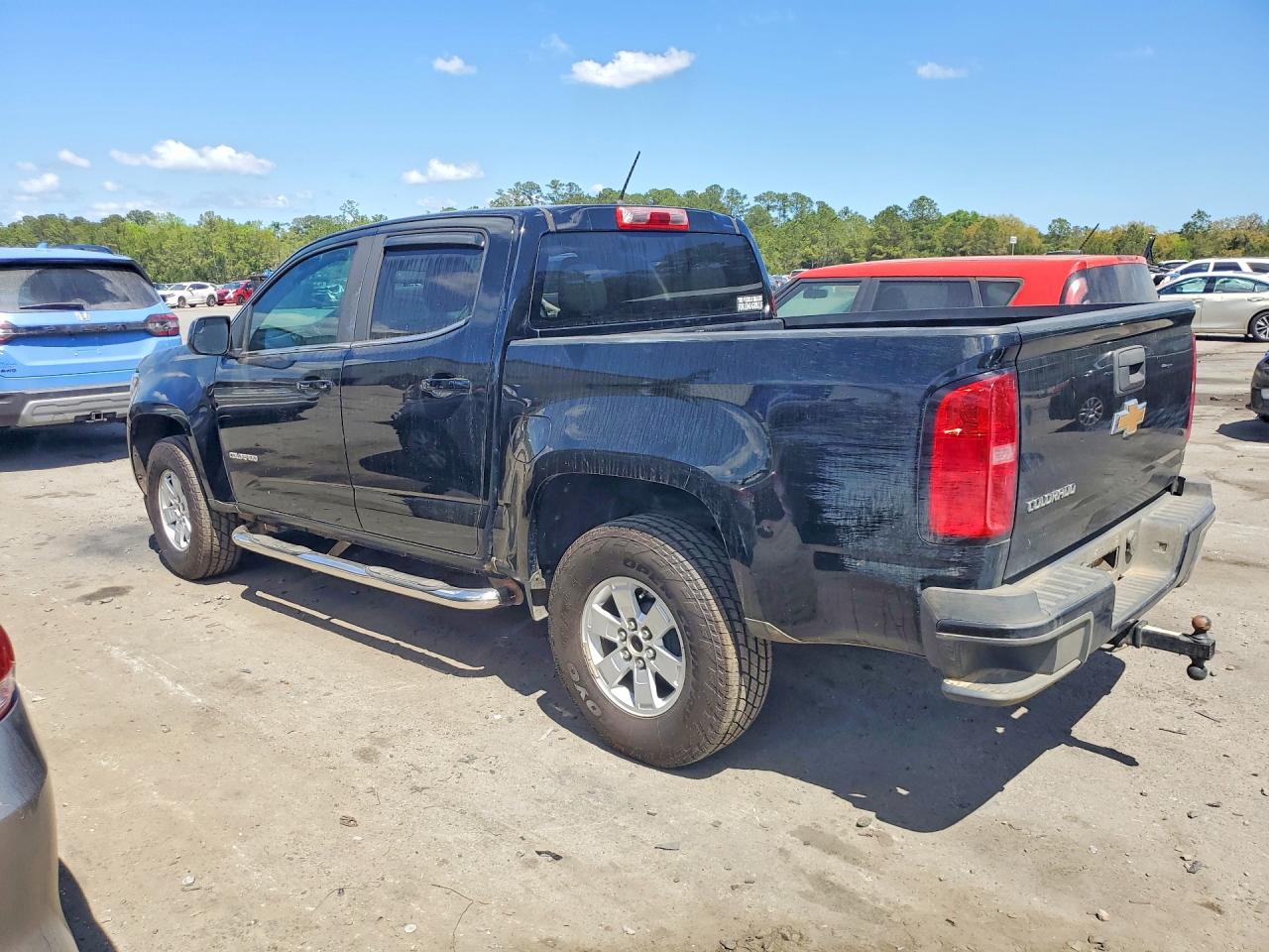 2019 CHEVROLET COLORADO photo 2