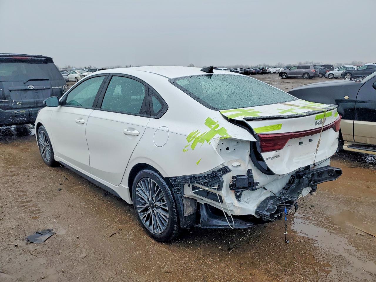2023 KIA FORTE photo 3