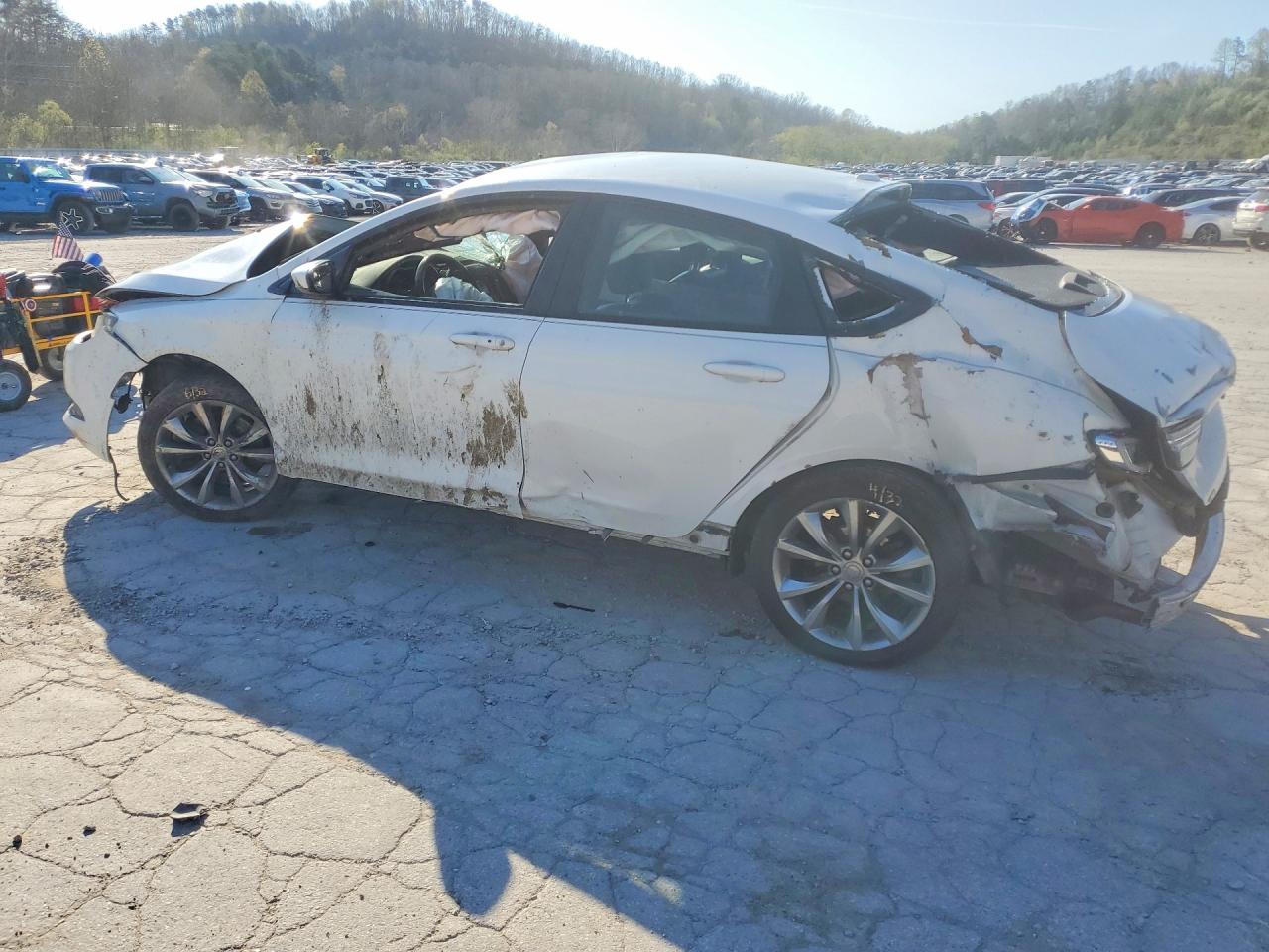 2016 CHRYSLER 200 S photo 3