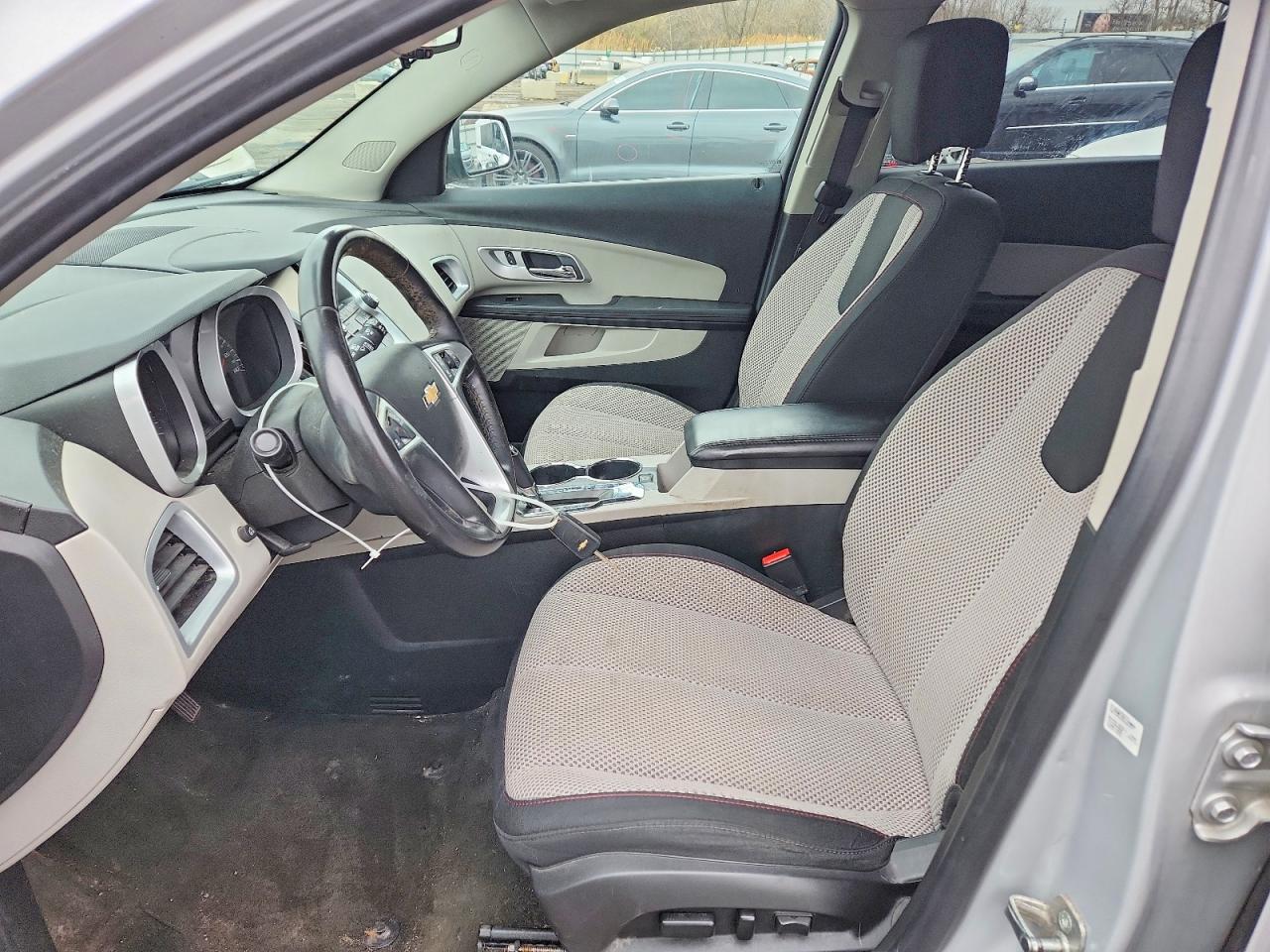 2017 CHEVROLET EQUINOX LT photo 7