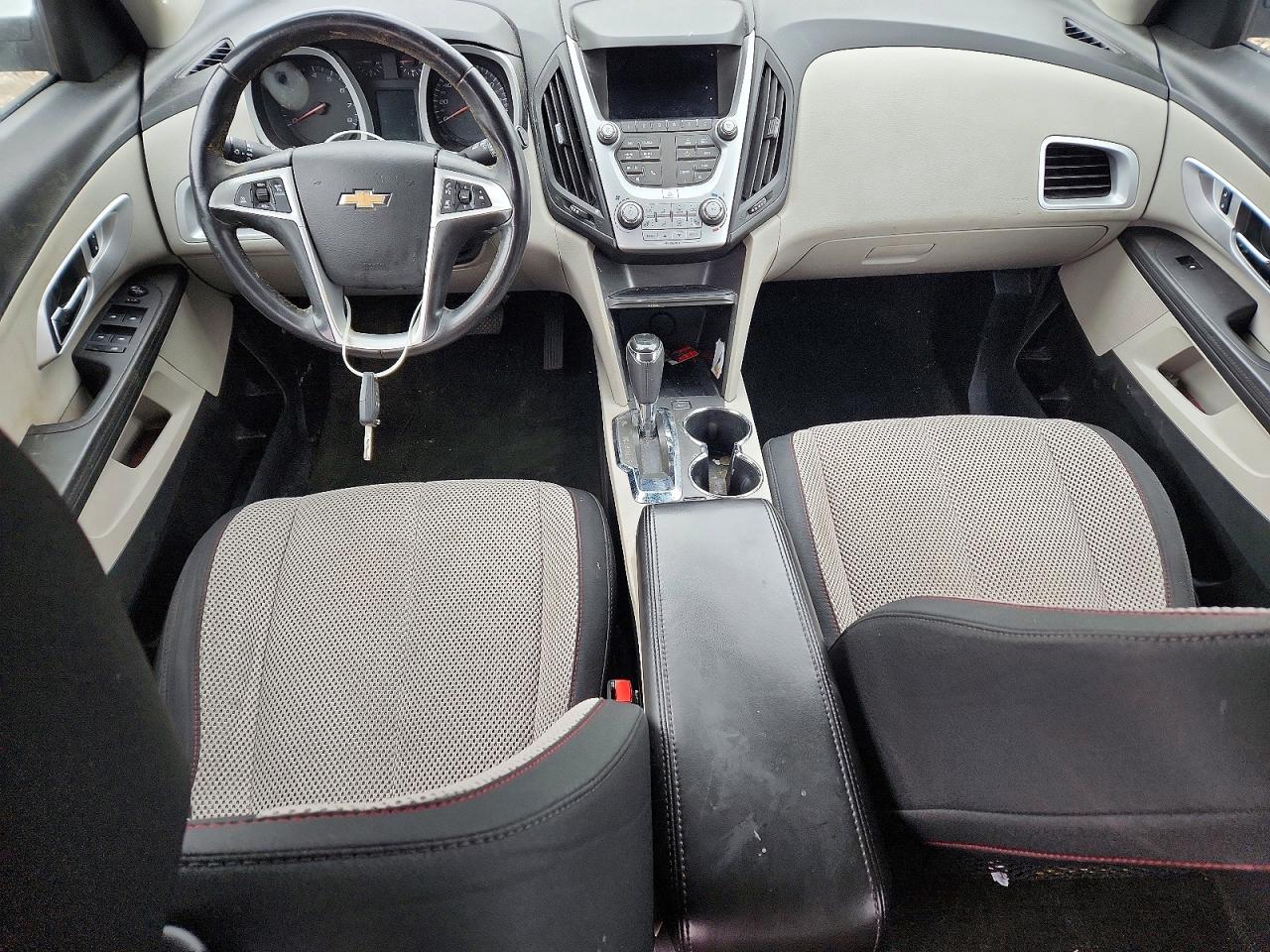 2017 CHEVROLET EQUINOX LT photo 8