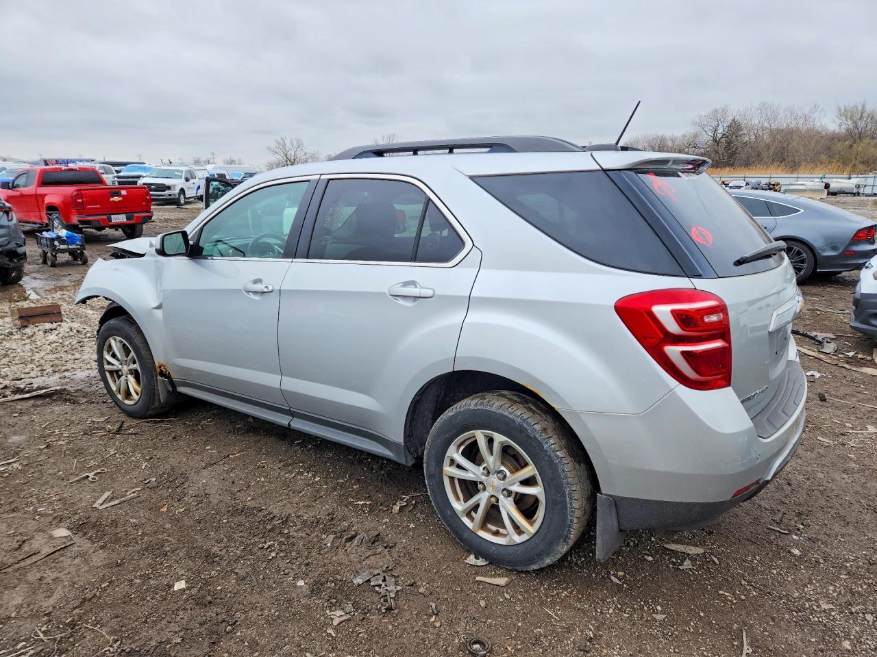 2017 CHEVROLET EQUINOX LT photo 2