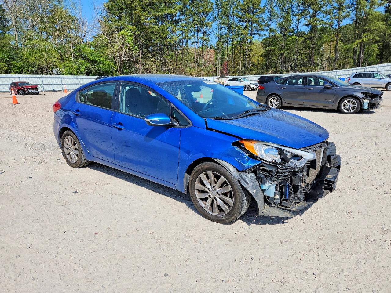 2015 KIA FORTE LX photo 4