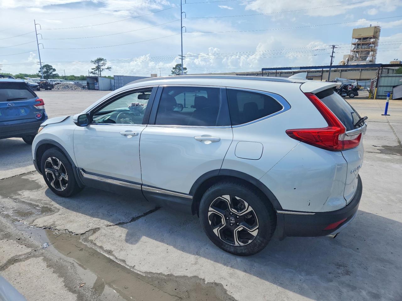2017 HONDA CR-V TOURING photo 4