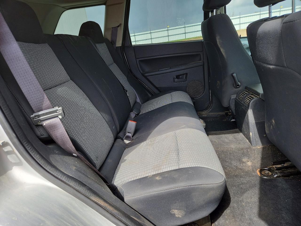 2008 JEEP GRAND CHEROKEE LAREDO photo 10