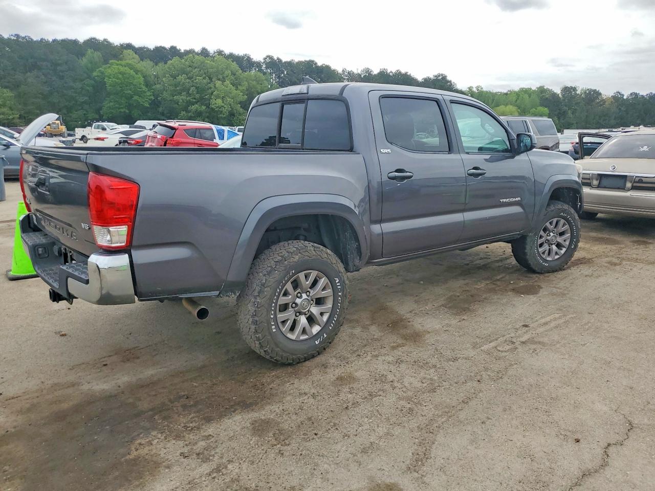 2017 TOYOTA TACOMA SR5 V6 photo 5