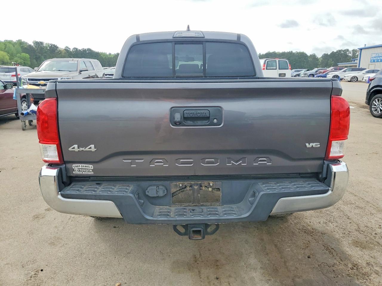 2017 TOYOTA TACOMA SR5 V6 photo 11