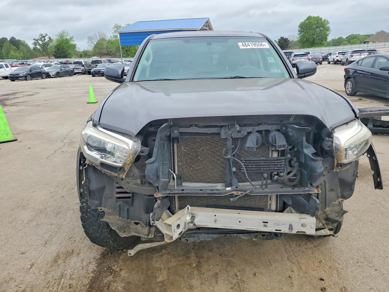 2017 TOYOTA TACOMA SR5 V6 photo 9