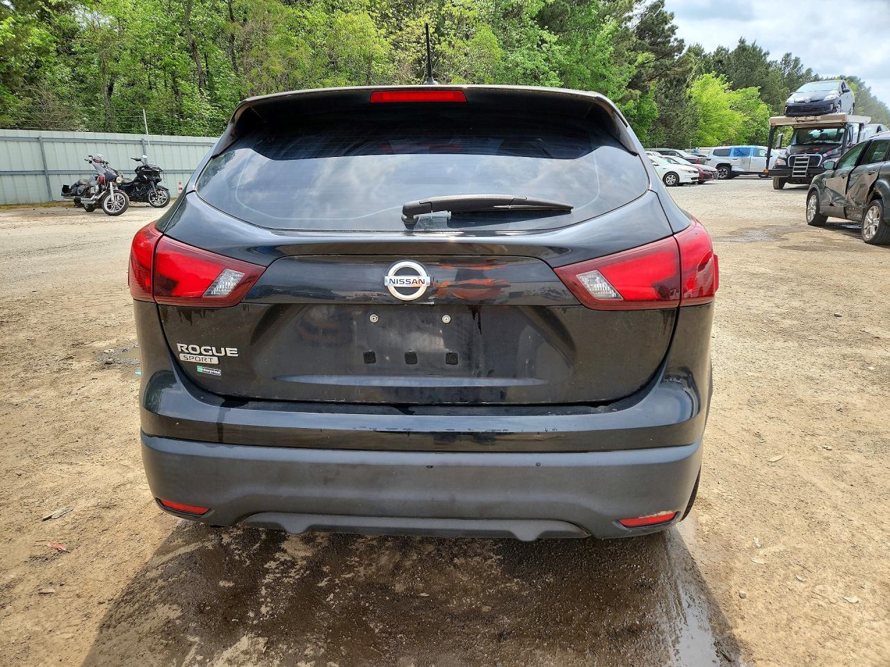 2019 NISSAN ROGUE SPORT S photo 6