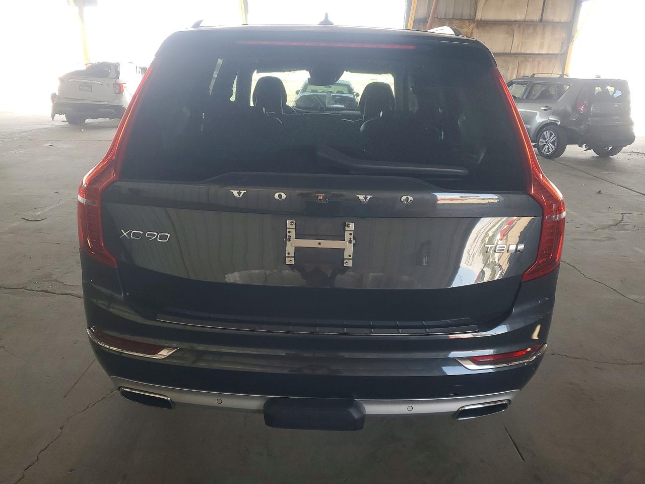 2016 VOLVO XC90 T8 photo 6