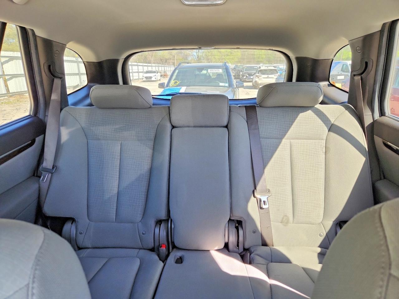 2011 HYUNDAI SANTA FE GLS photo 10