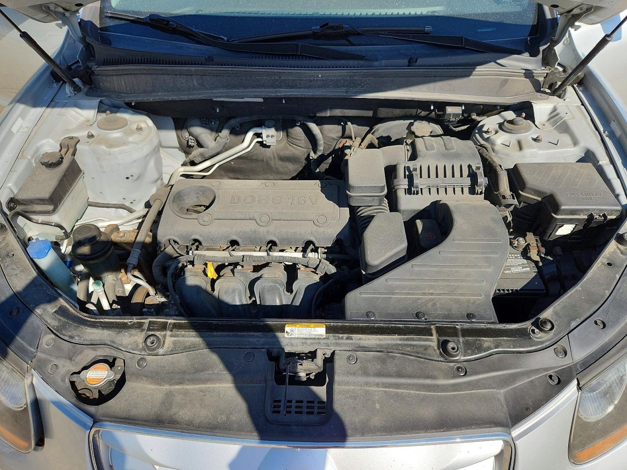 2011 HYUNDAI SANTA FE GLS photo 12