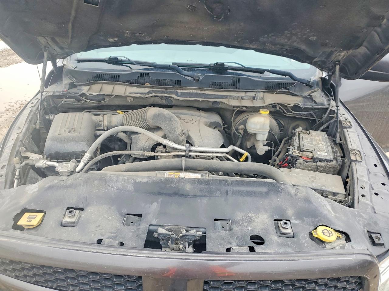 2014 RAM 1500 ST photo 21