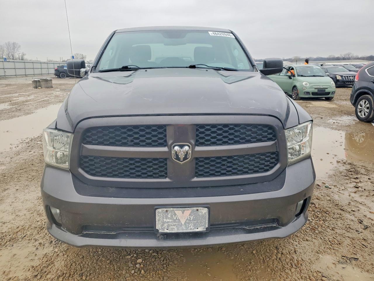 2014 RAM 1500 ST photo 9