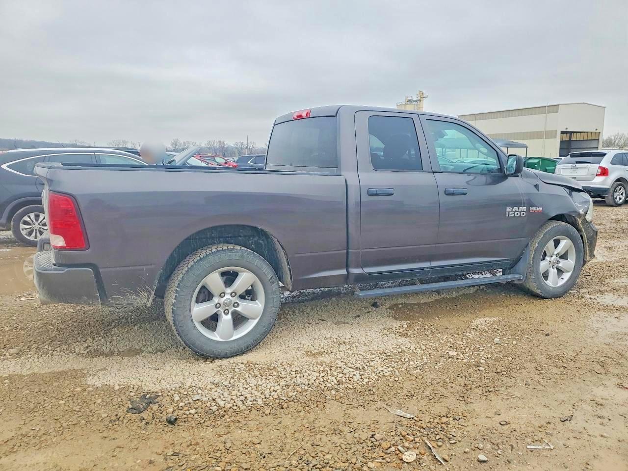 2014 RAM 1500 ST photo 5