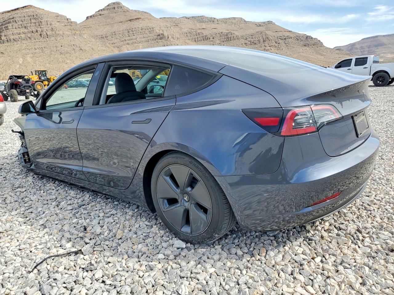 2023 TESLA MODEL 3 photo 3
