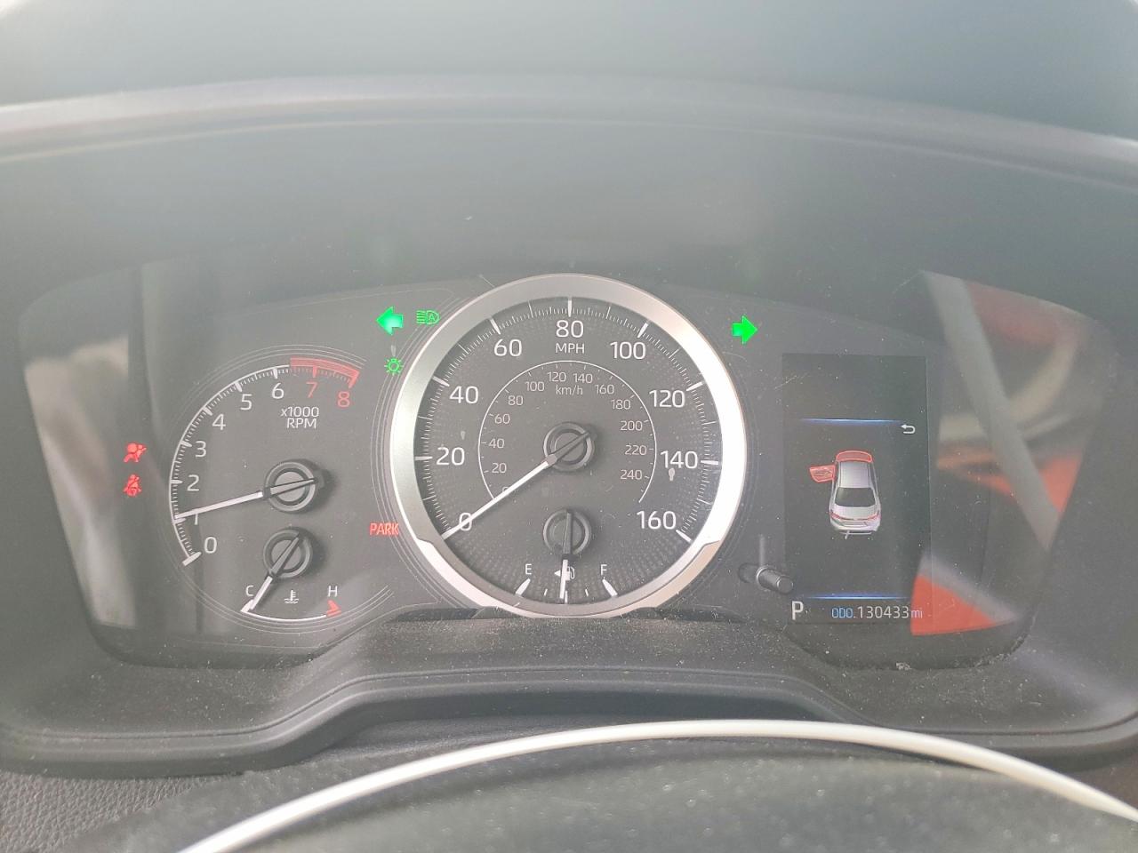 2020 TOYOTA COROLLA LE photo 25