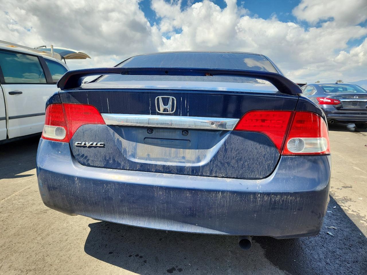 2010 HONDA CIVIC LX photo 6