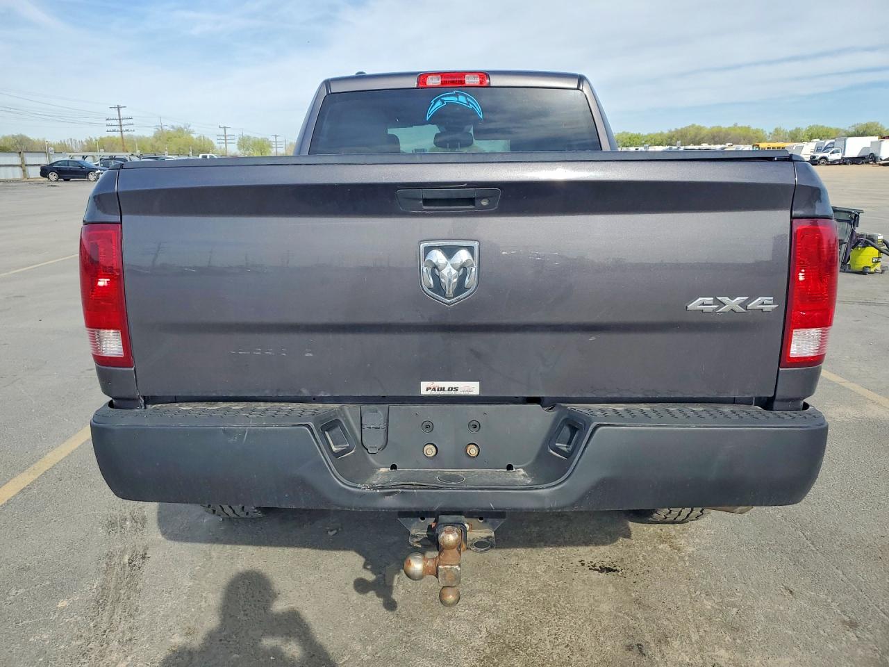 2017 RAM 1500 ST photo 6