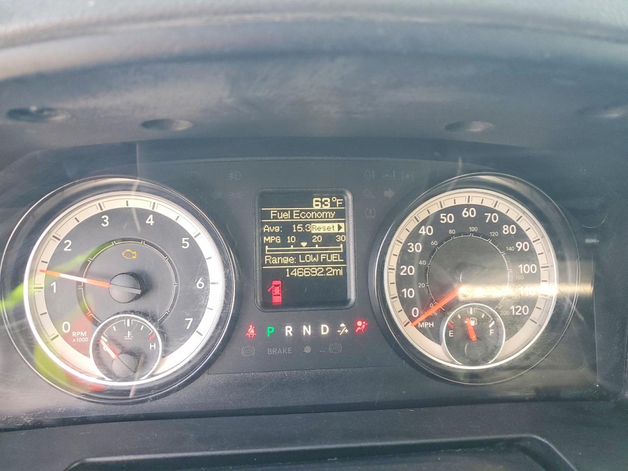 2017 RAM 1500 ST photo 9