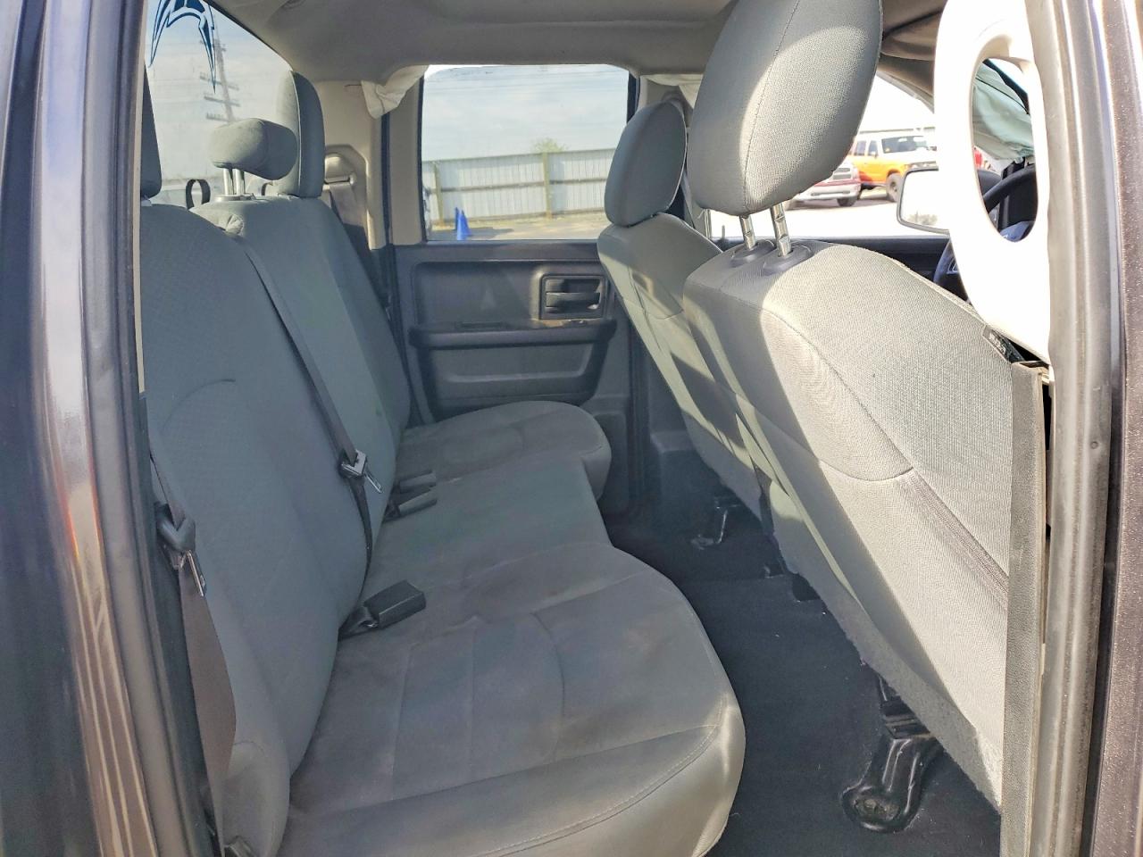 2017 RAM 1500 ST photo 10