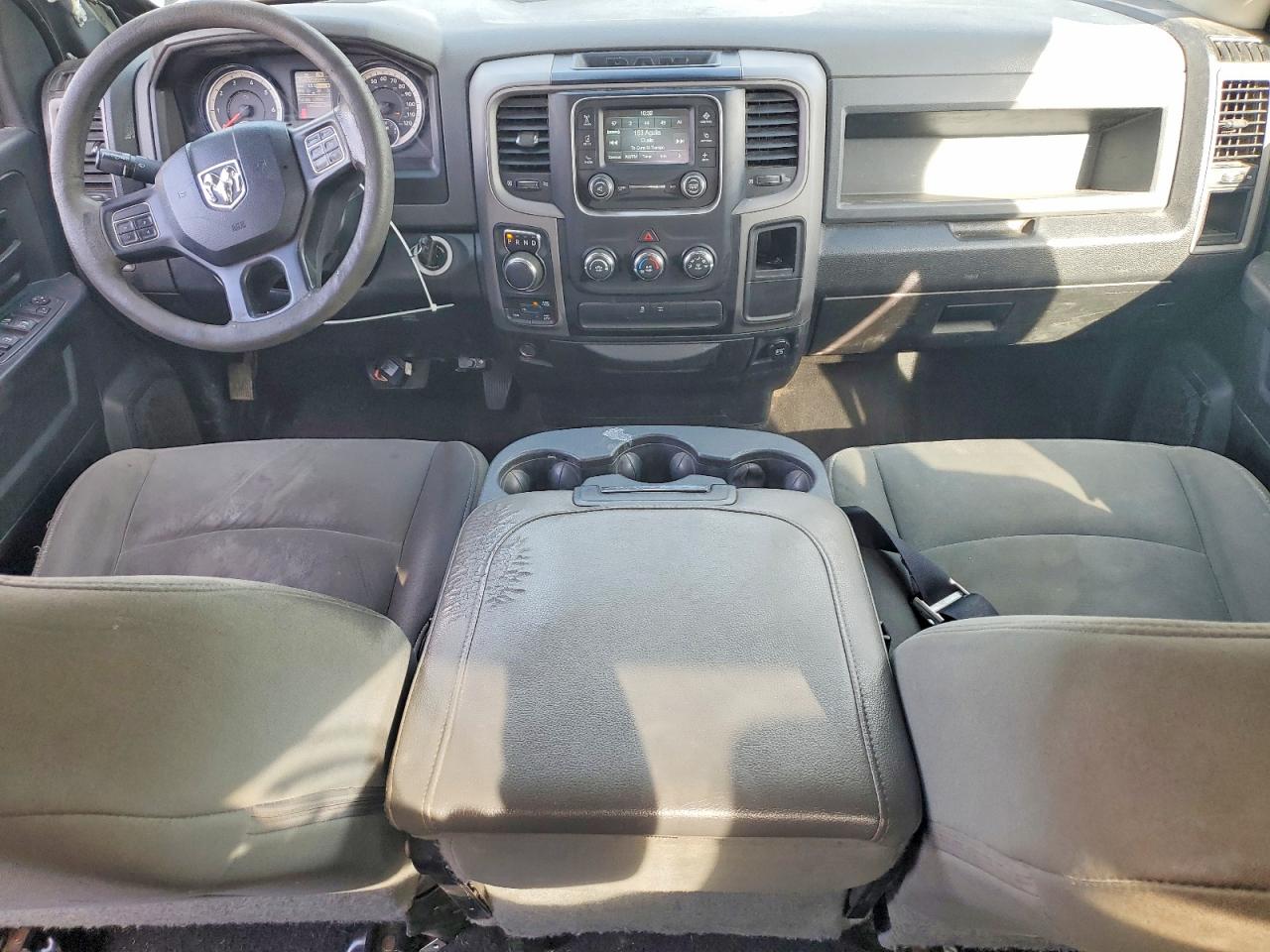 2017 RAM 1500 ST photo 8