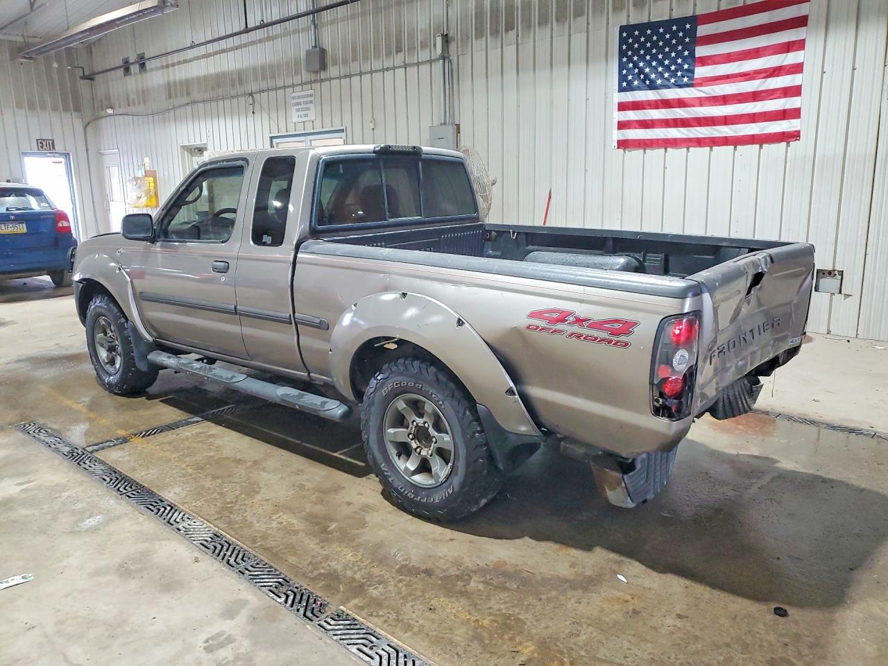 2004 NISSAN FRONTIER XE-V6 photo 3