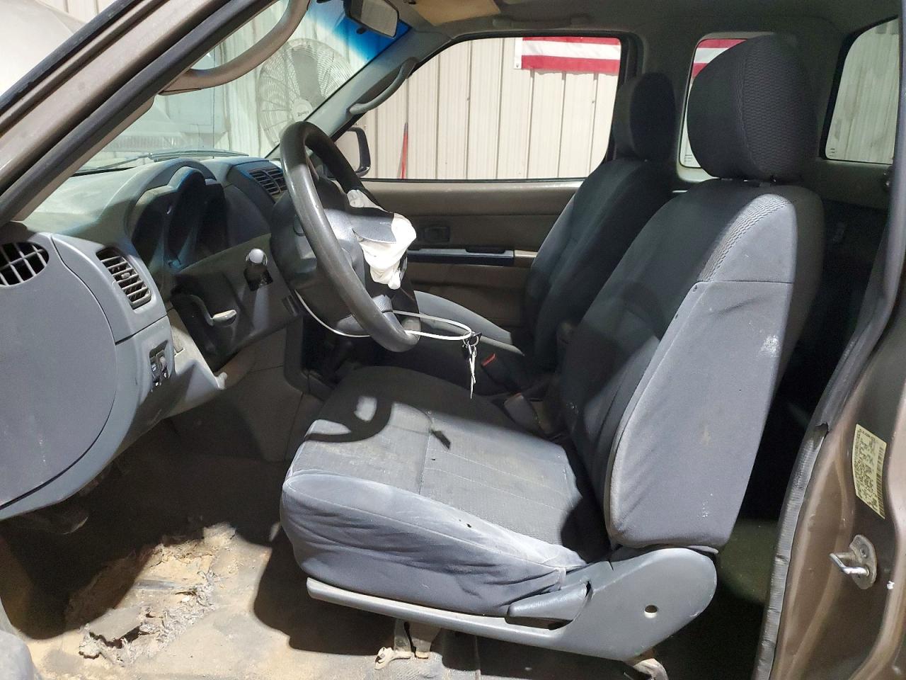 2004 NISSAN FRONTIER XE-V6 photo 13