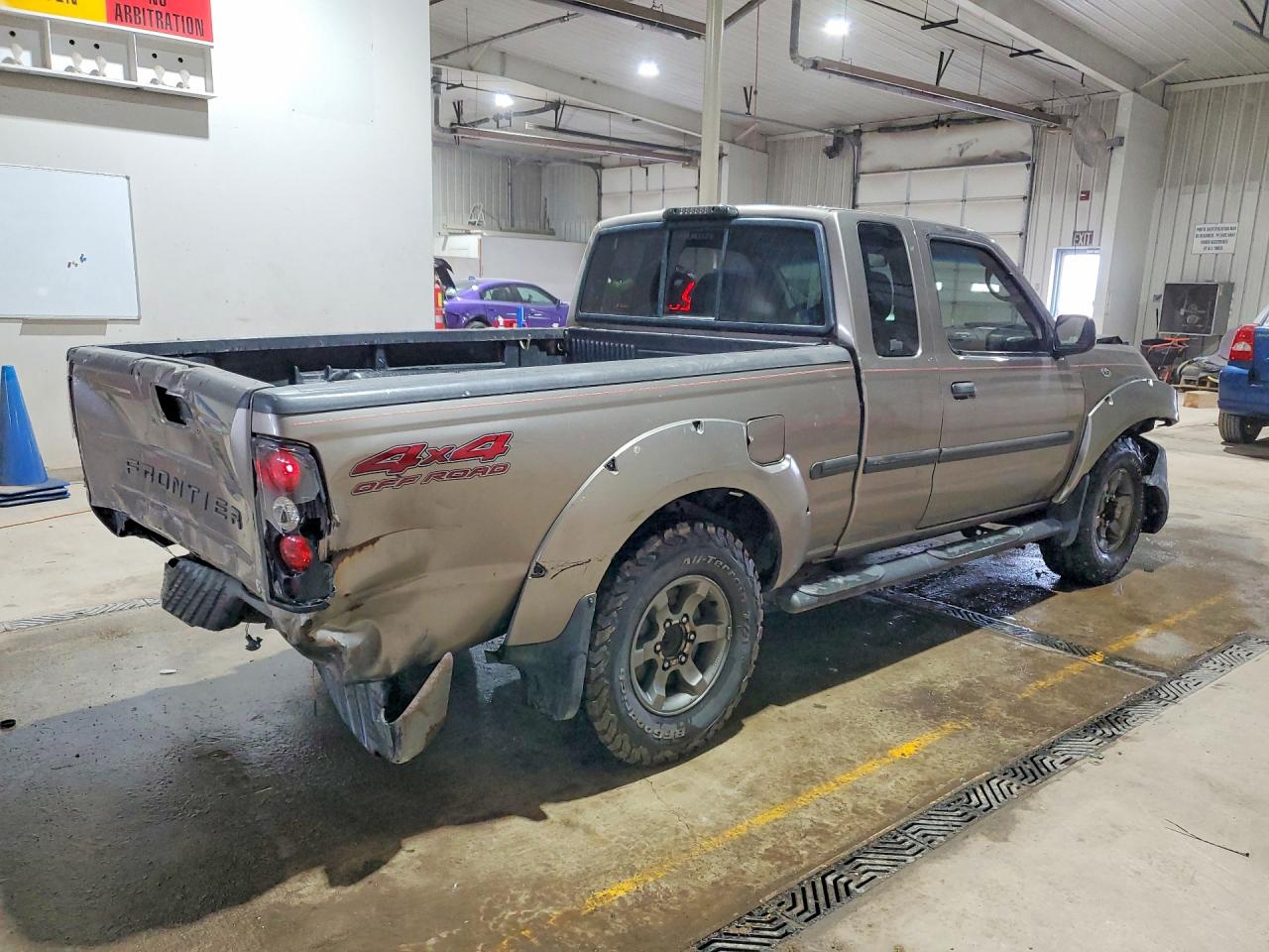 2004 NISSAN FRONTIER XE-V6 photo 5