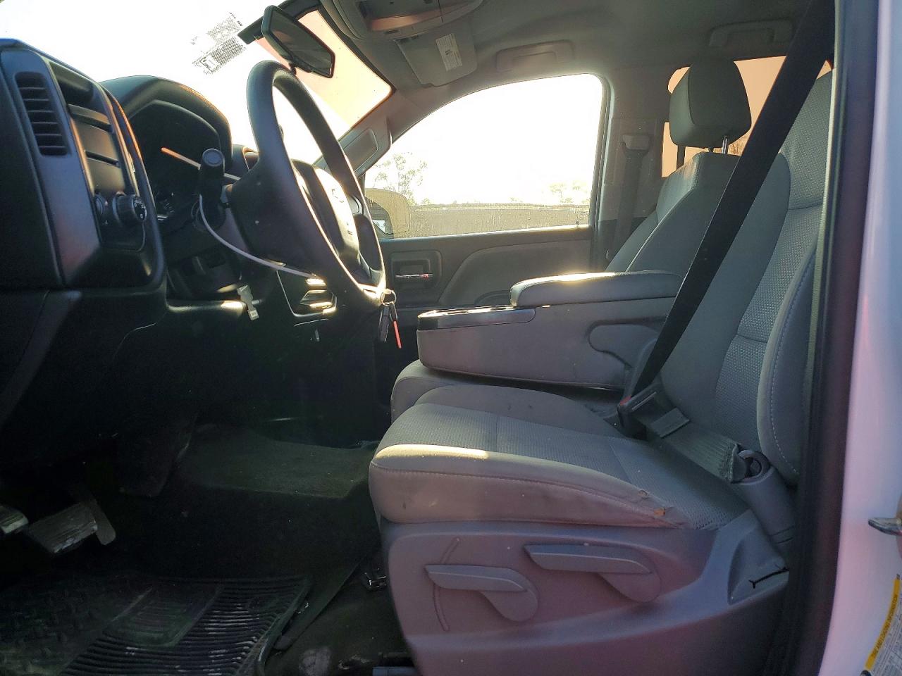 2018 CHEVROLET SILVERADO C1500 CUSTOM photo 7