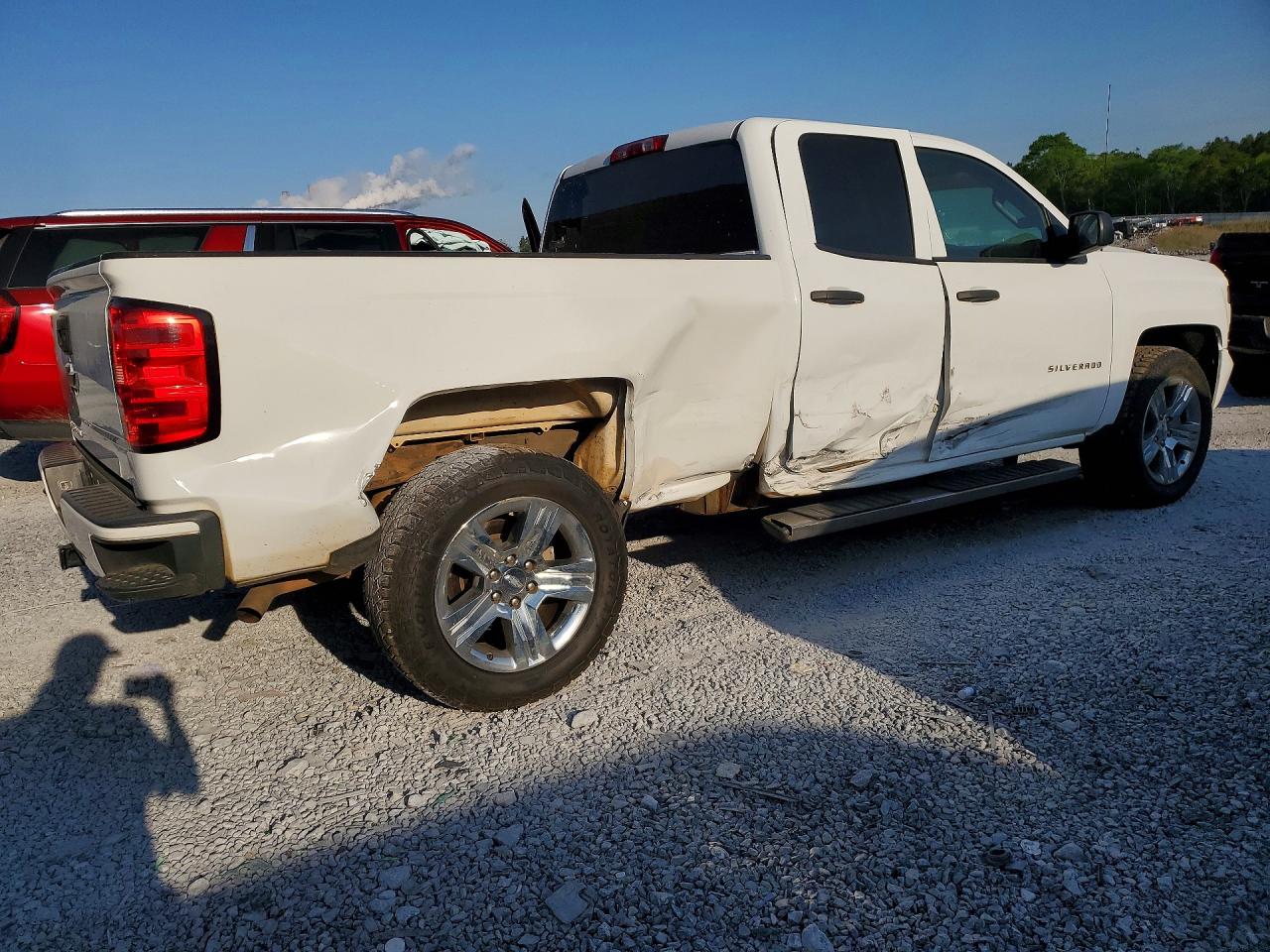 2018 CHEVROLET SILVERADO C1500 CUSTOM photo 3
