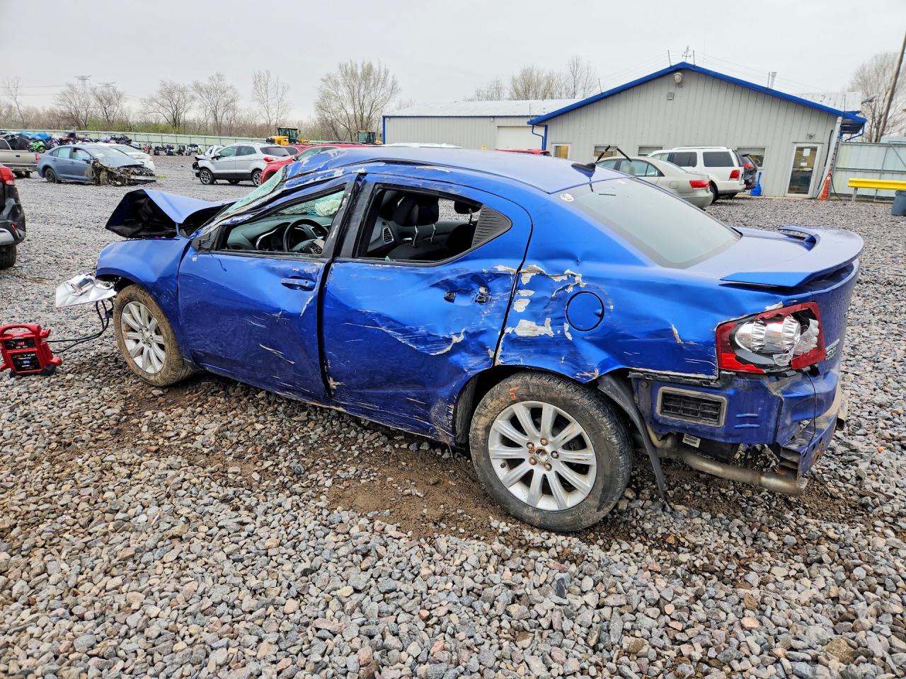 2014 DODGE AVENGER SE photo 4