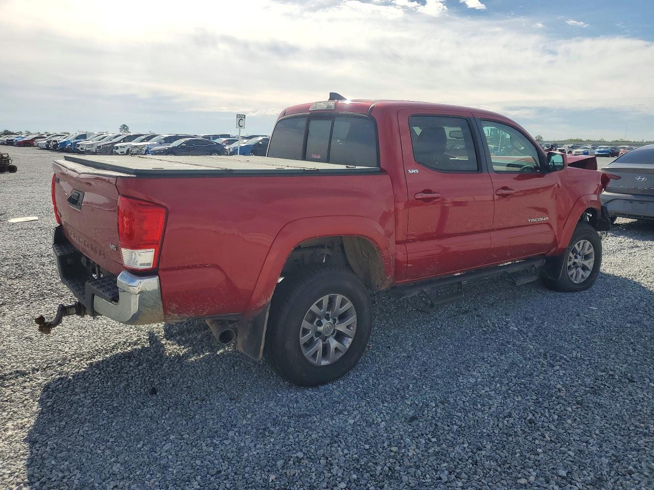 2017 TOYOTA TACOMA SR5 V6 photo 7