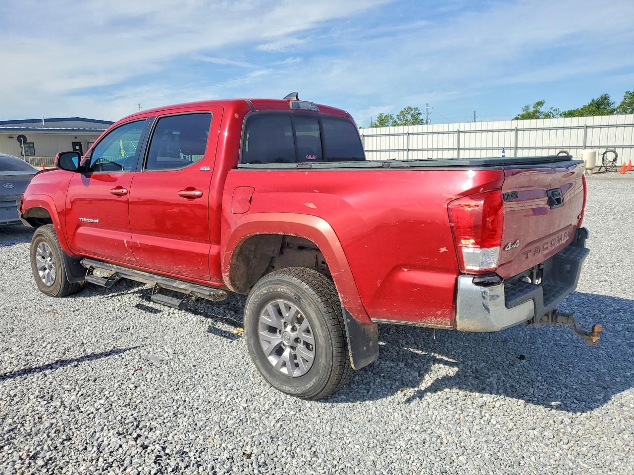 2017 TOYOTA TACOMA SR5 V6 photo 4