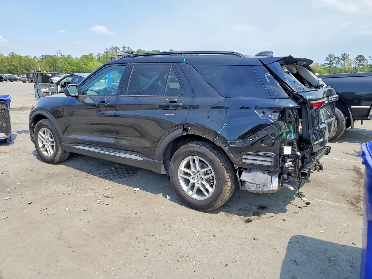 2025 FORD EXPLORER ACTIVE photo 3