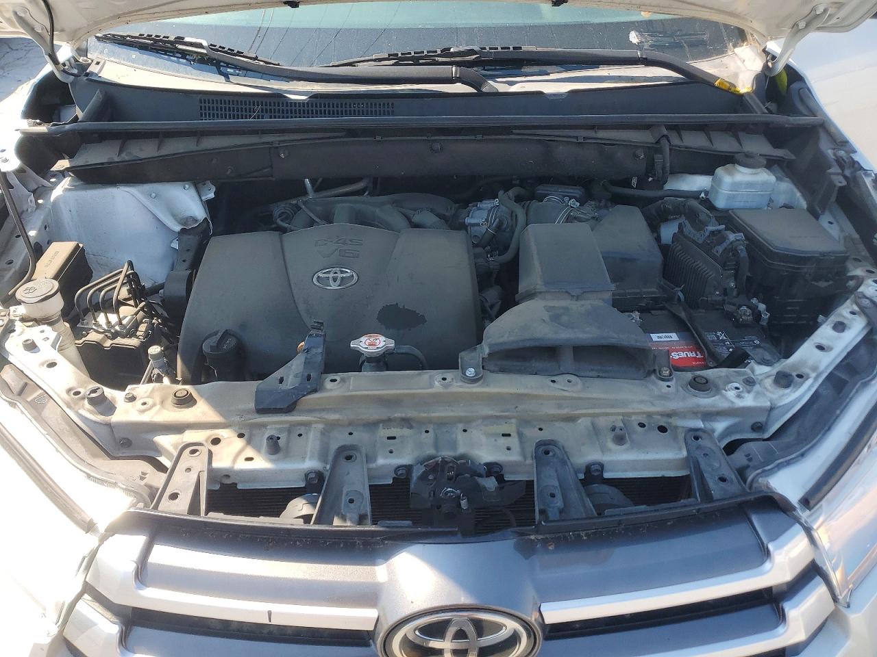 2019 TOYOTA HIGHLANDER photo 31
