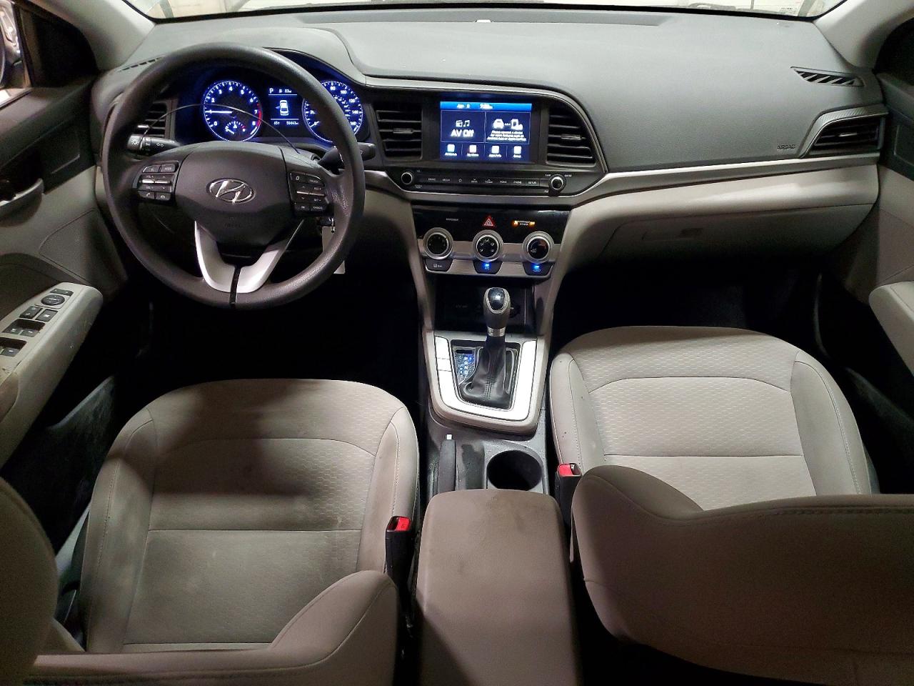 2019 HYUNDAI ELANTRA SEL photo 8