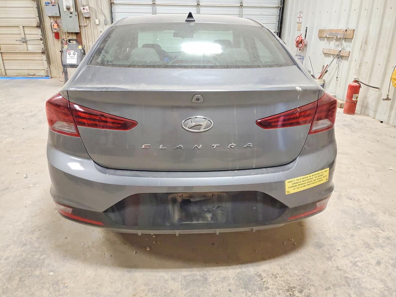 2019 HYUNDAI ELANTRA SEL photo 6