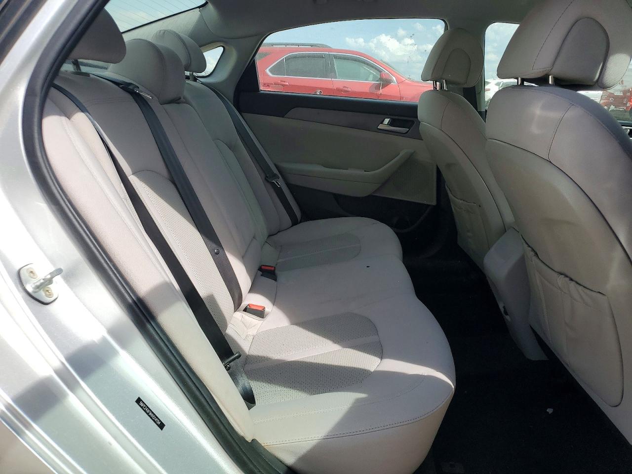 2017 HYUNDAI SONATA BASE photo 28