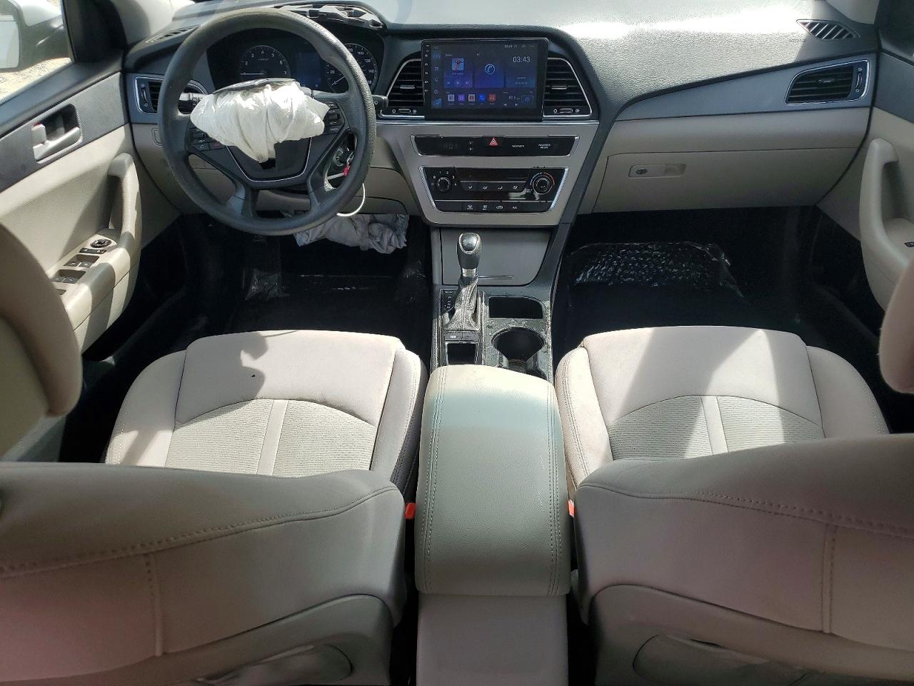 2017 HYUNDAI SONATA BASE photo 22