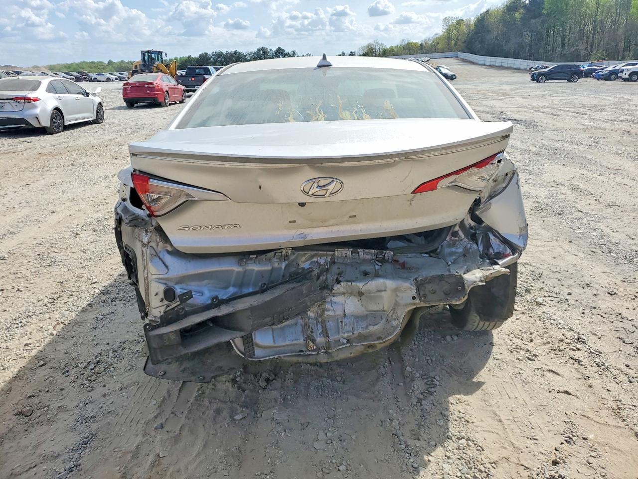 2017 HYUNDAI SONATA BASE photo 16
