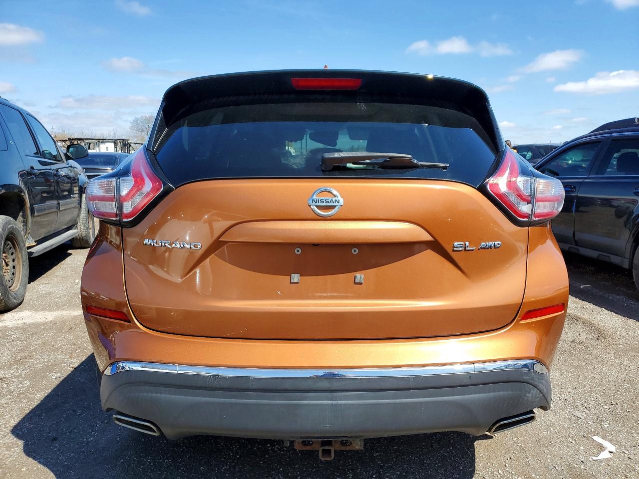 2015 NISSAN MURANO S photo 16