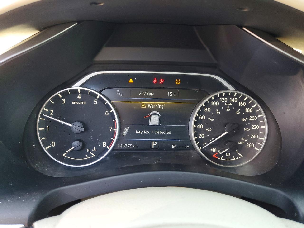 2015 NISSAN MURANO S photo 25