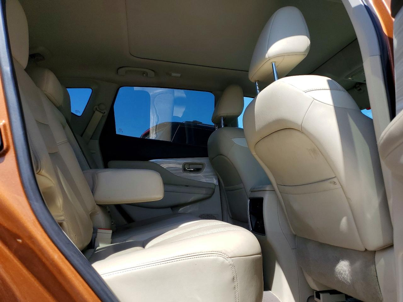2015 NISSAN MURANO S photo 31