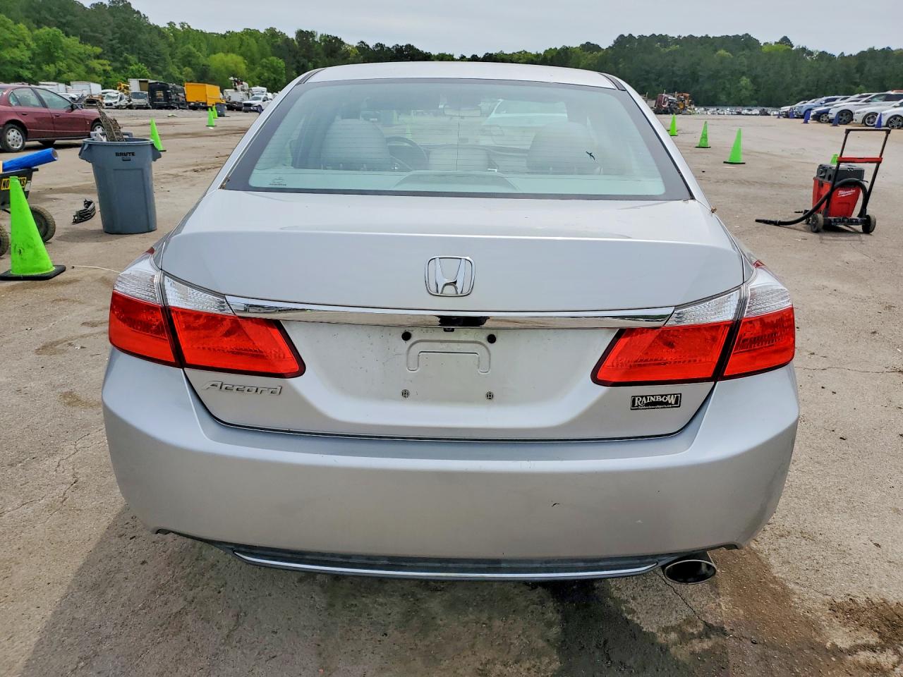 2015 HONDA ACCORD LX photo 11