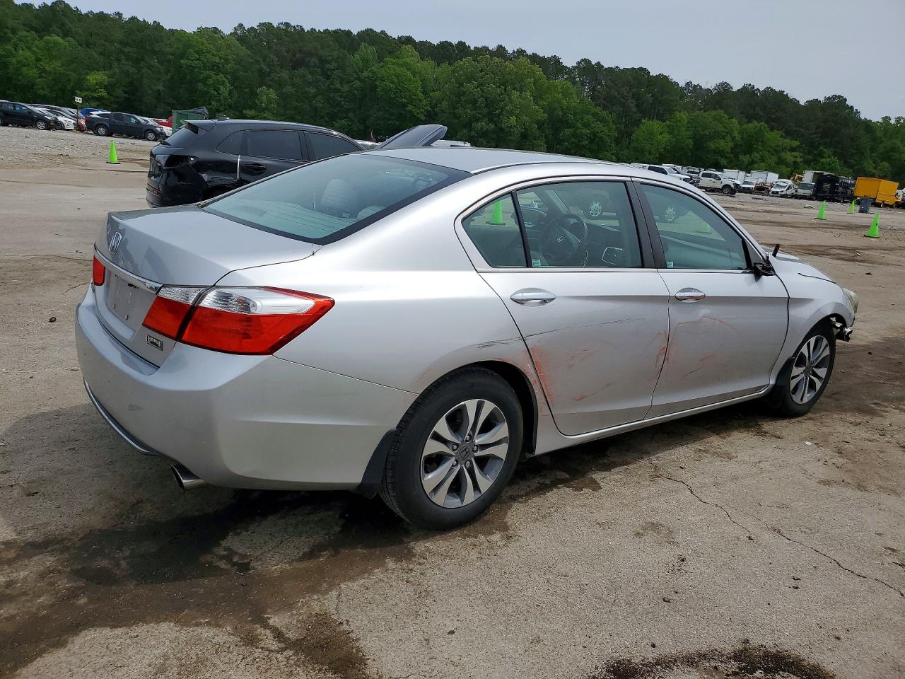 2015 HONDA ACCORD LX photo 5