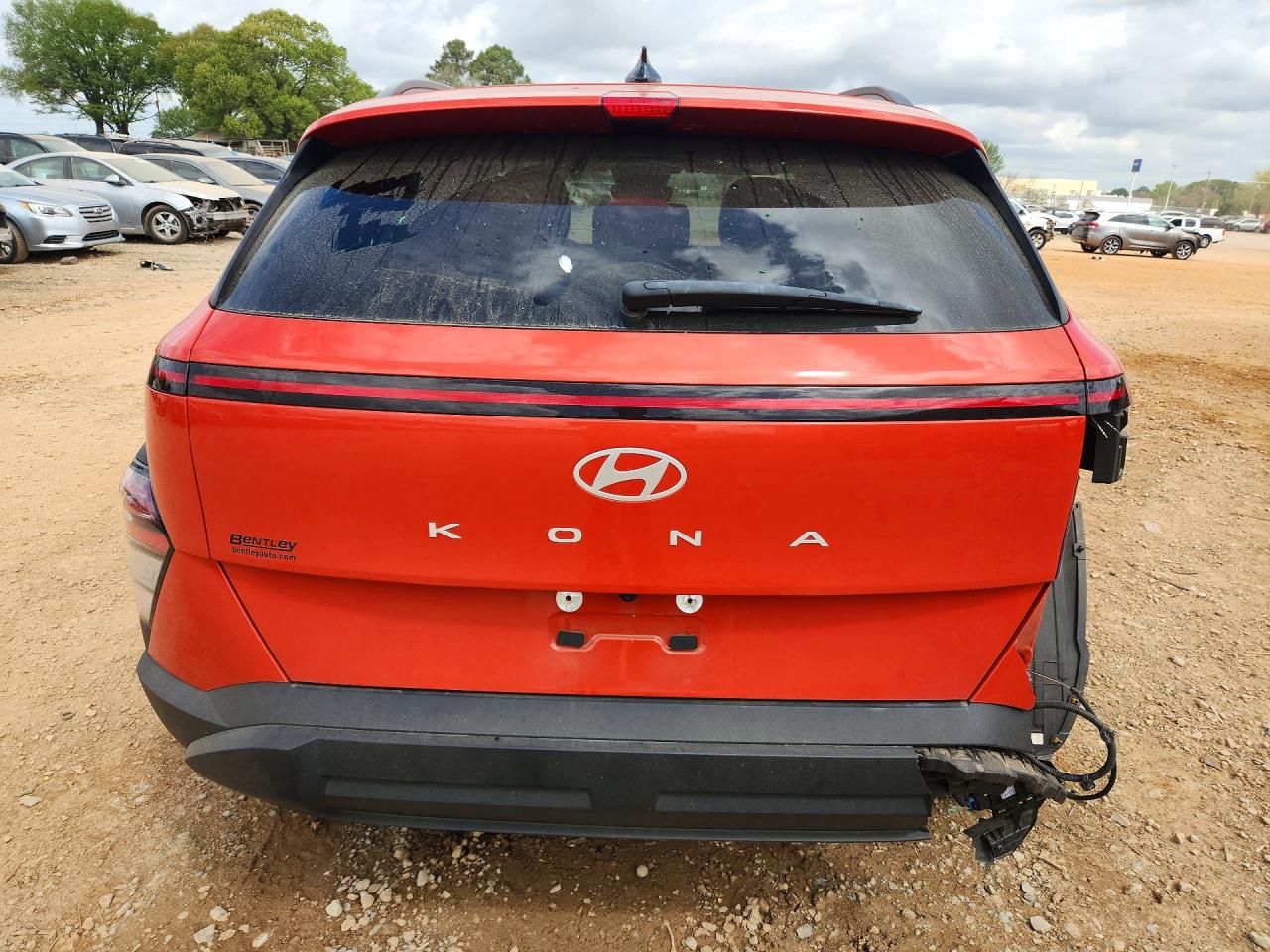 2024 HYUNDAI KONA SEL photo 16